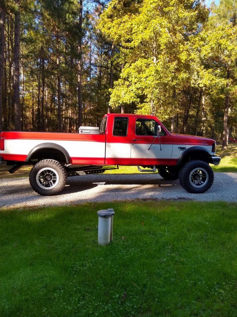 clean 1997 Ford F 250 lifted pickup