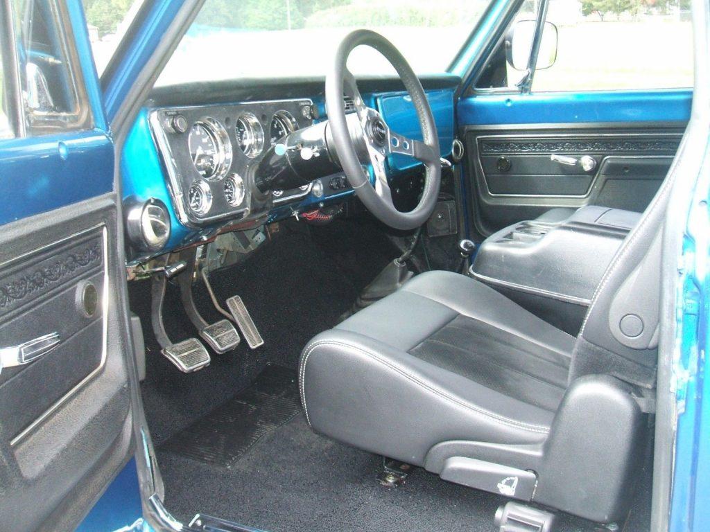 custom built 1972 Chevrolet C/K Pickup 3500 lifted