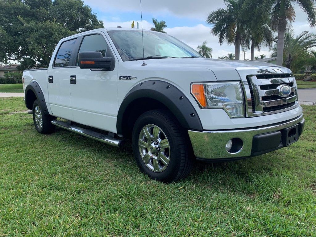 great shape 2009 Ford F 150 XLT lifted