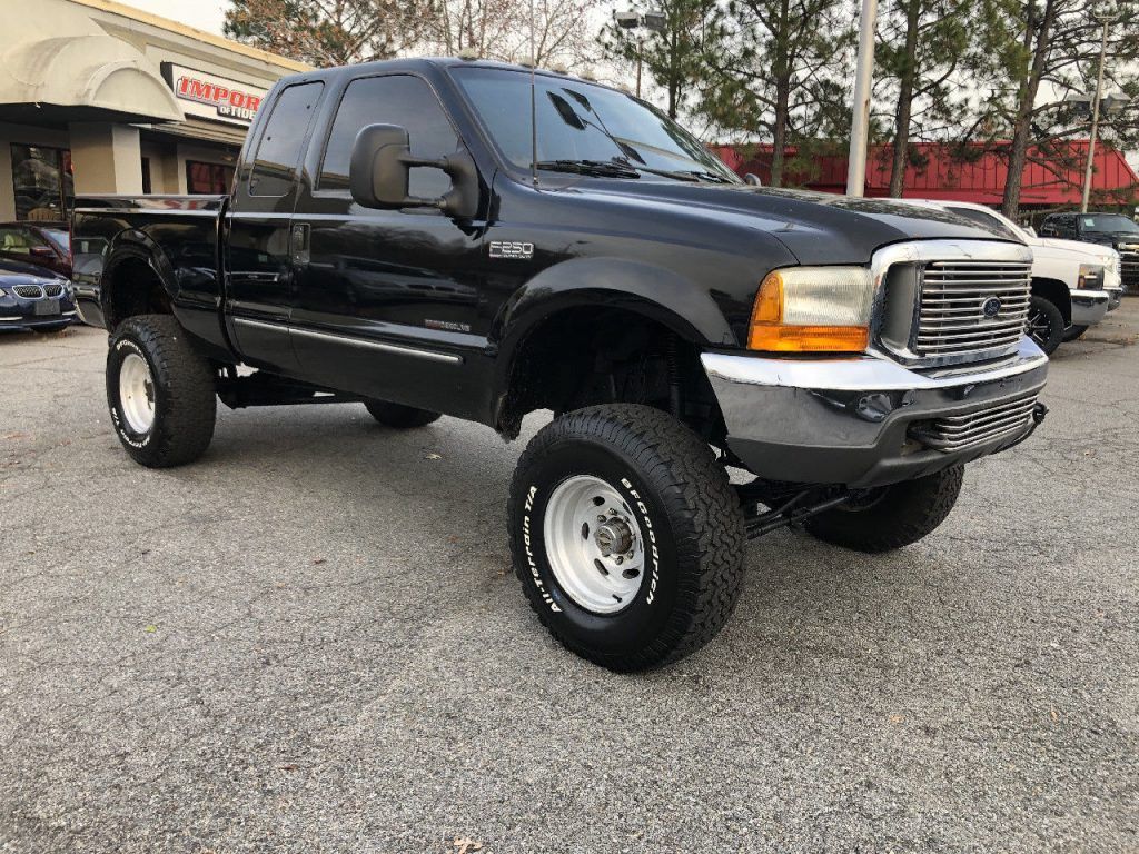 loaded 2000 Ford F 250 Lariat lifted