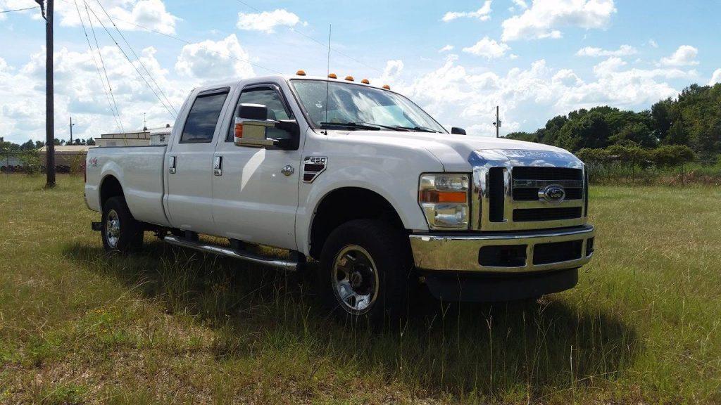 loaded 2009 Ford F 250 lifted pickup