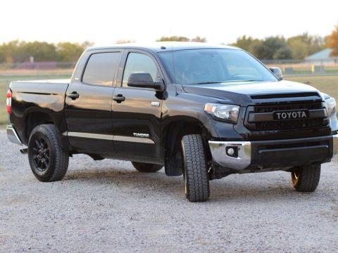 loaded 2015 Toyota Tundra SR5 lifted for sale