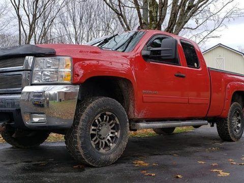 no issues 2010 Chevrolet Silverado 2500 LT lifted for sale