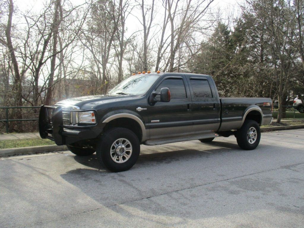 great running 2005 Ford F 350 KING RANCH pickup lifted