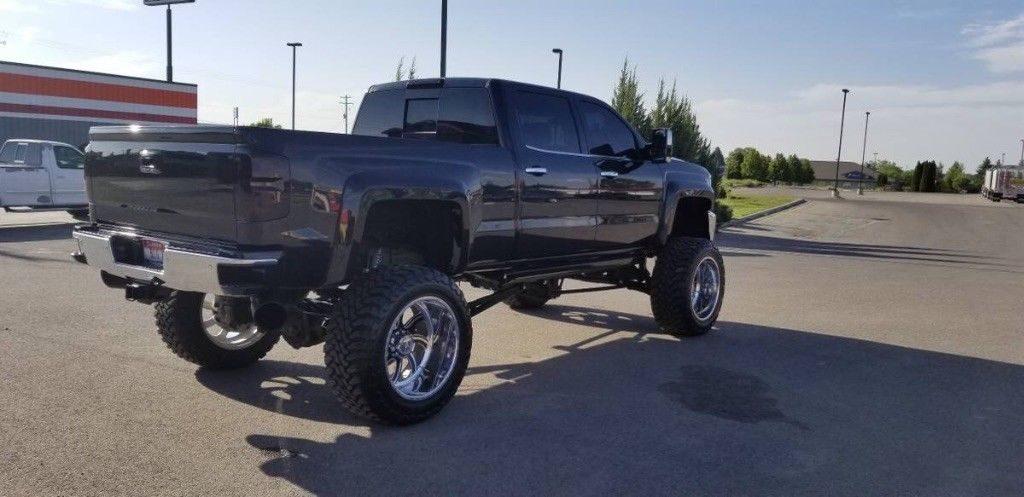 well modified 2016 Chevrolet Pickups LYZ Z71 lifted