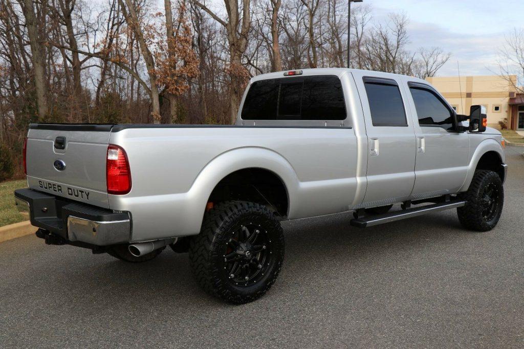fully loaded 2012 Ford F 350 LARIAT lifted