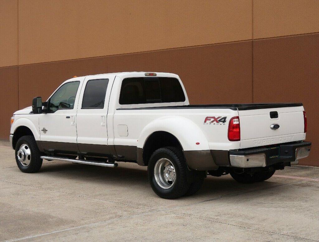 great shape 2012 Ford F 350 Lariat lifted