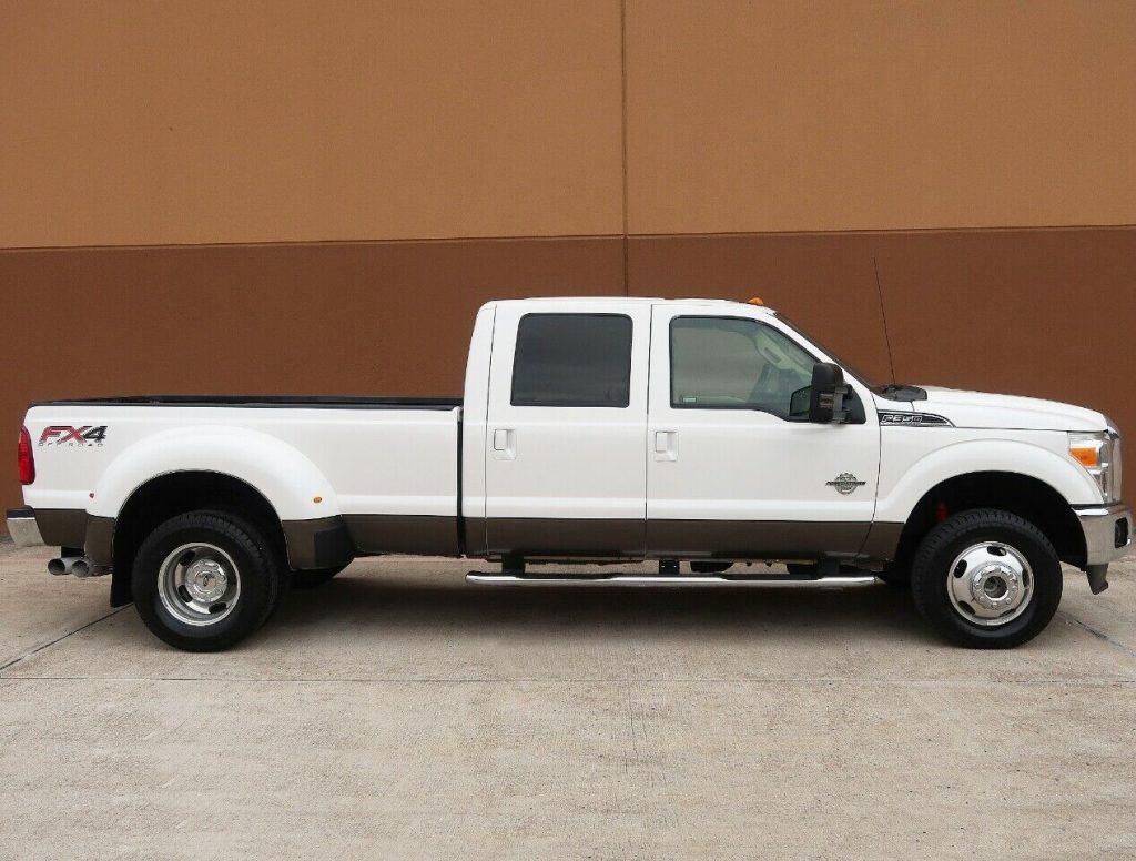 great shape 2012 Ford F 350 Lariat lifted