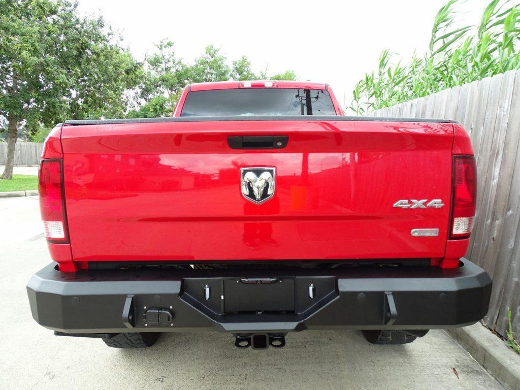 well equipped 2012 Dodge Ram 2500 ST lifted