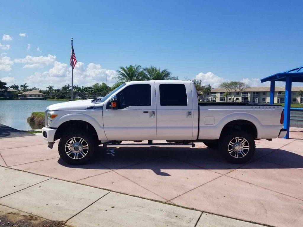 serviced 2014 Ford F 250 Platinum king Ranch Lariat lifted