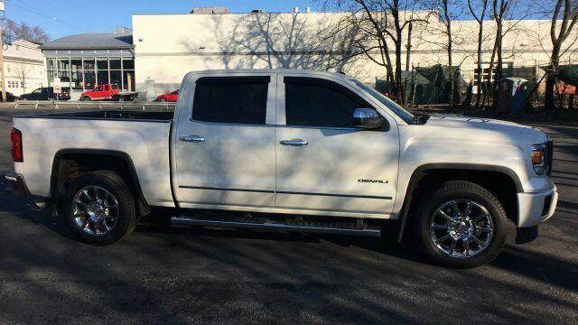 well equipped 2014 GMC Sierra 1500 Denali lifted