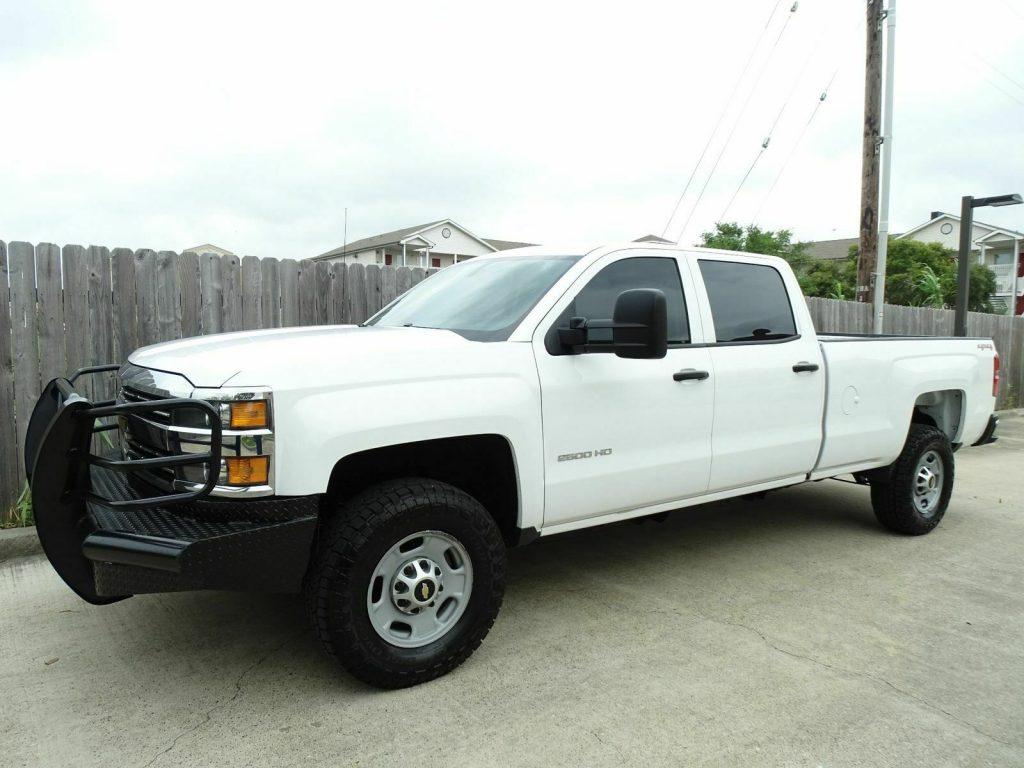 well equipped 2015 Chevrolet Silverado 2500 lifted