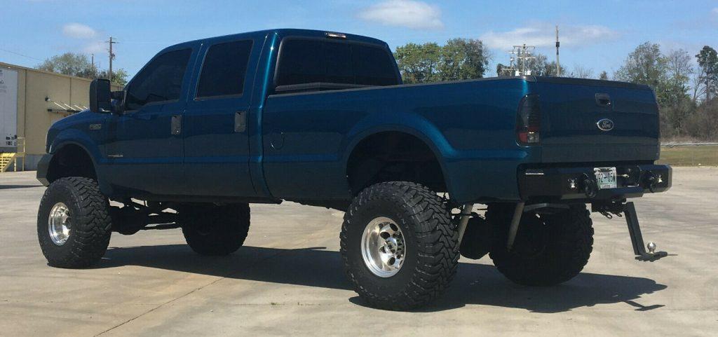 badass 2000 Ford F 350 XLT pickup lifted