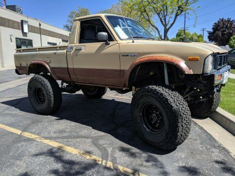 nicely upgraded 1979 Toyota SR5 Pickup lifted for sale