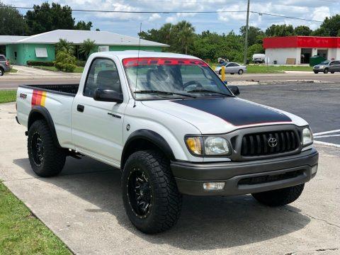 very clean 2002 Toyota Tacoma SR5 lifted for sale