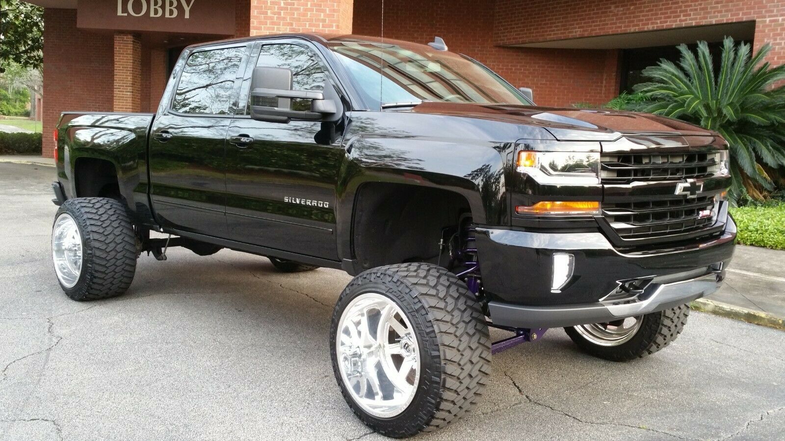 well modified 2016 Chevrolet Silverado 1500 Z71 Lt 2 lifted for sale