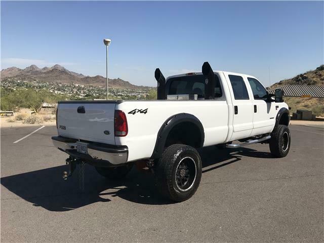 fully reconditioned 2001 Ford F350 Pickup XLT lifted