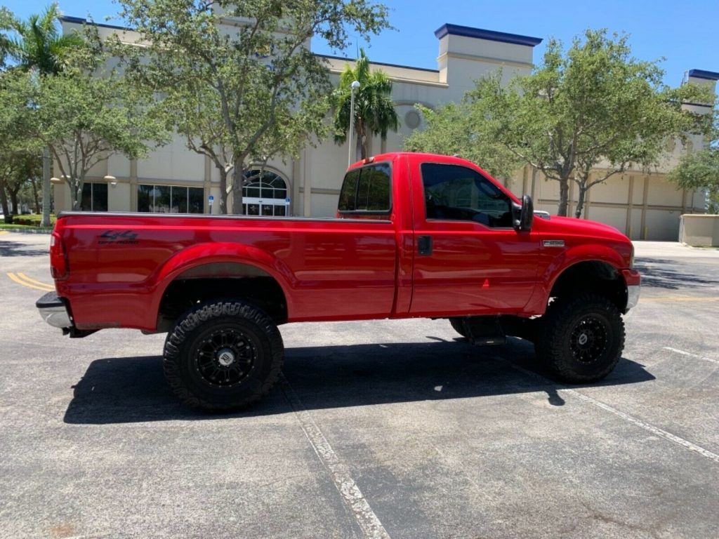 very clean 2005 Ford F 250 lifted