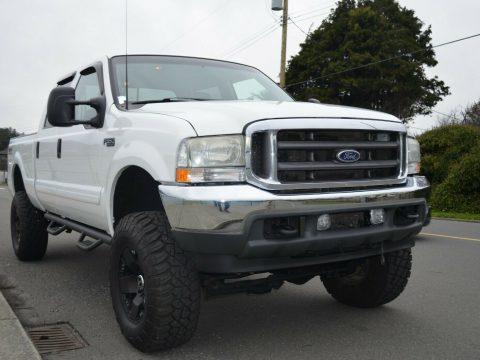 well equipped 2002 Ford F 350 Lariat lifted for sale