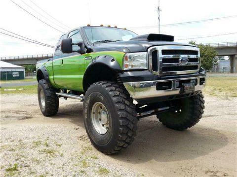 well modified 2006 Ford F 250 XL lifted for sale