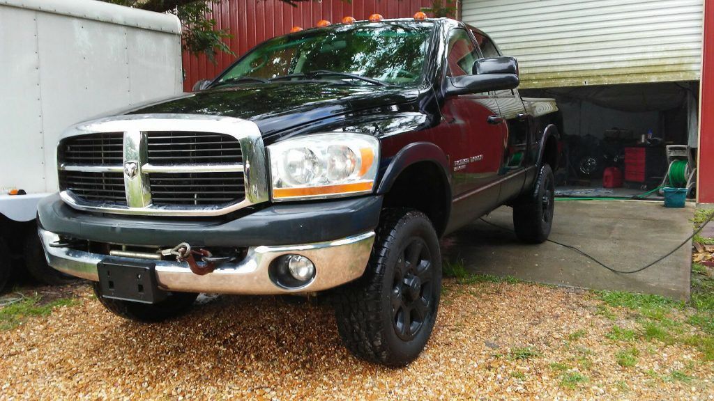 well maintained 2006 Dodge 2500 Power Wagon lifted