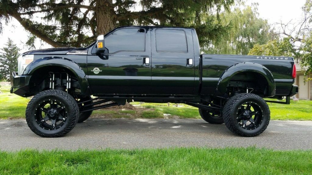low miles 2013 Ford F 350 Platinum lifted