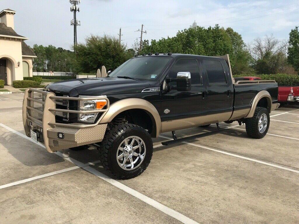 fully loaded 2014 Ford F 350 King Ranch lifted