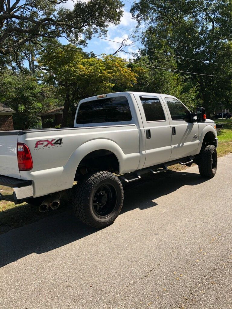 great running 2014 Ford F 250 Xlt lifted