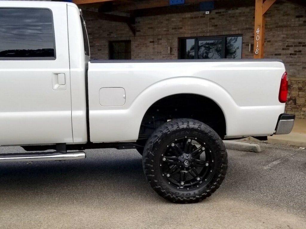 low miles 2015 Ford F 250 XLT lifted