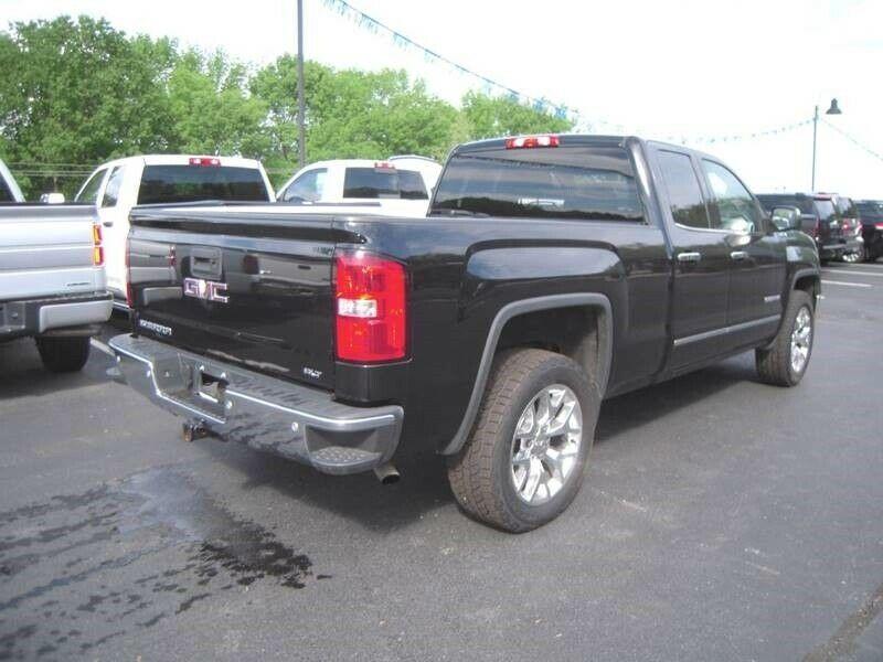 well equipped 2014 GMC Sierra 1500 SLT lifted