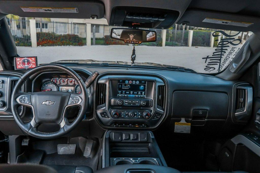 fully loaded 2017 Chevrolet Silverado 1500 LTZ Z71 Midnight Edition 6.2L lifted