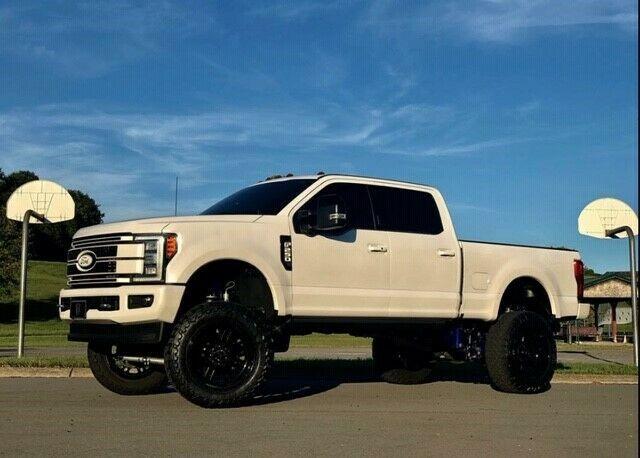 low miles 2017 Ford F 250 Platinum 6.7L Powerstroke lifted