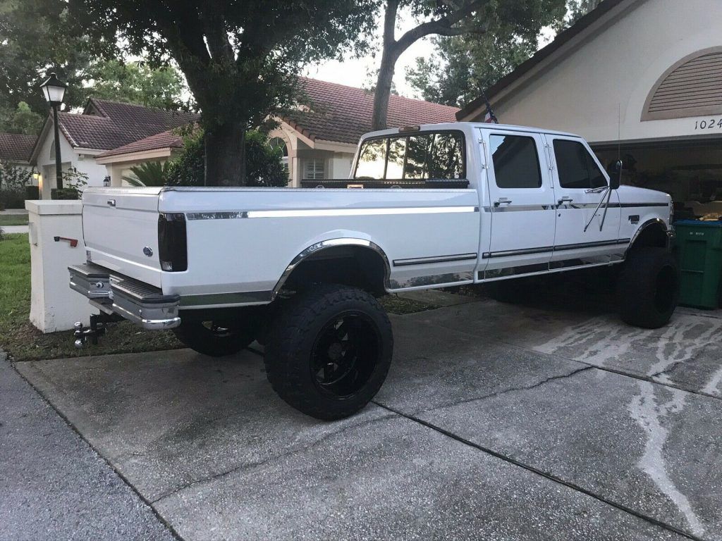 great running 1997 Ford F 350 XLT lifted