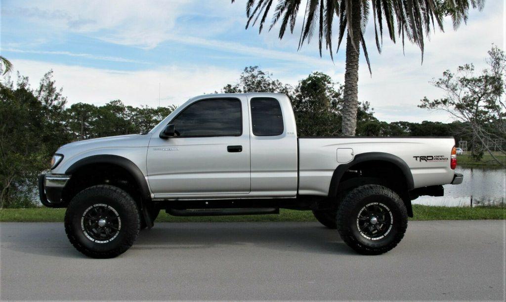 rust free 2002 Toyota Tacoma Prerunner lifted