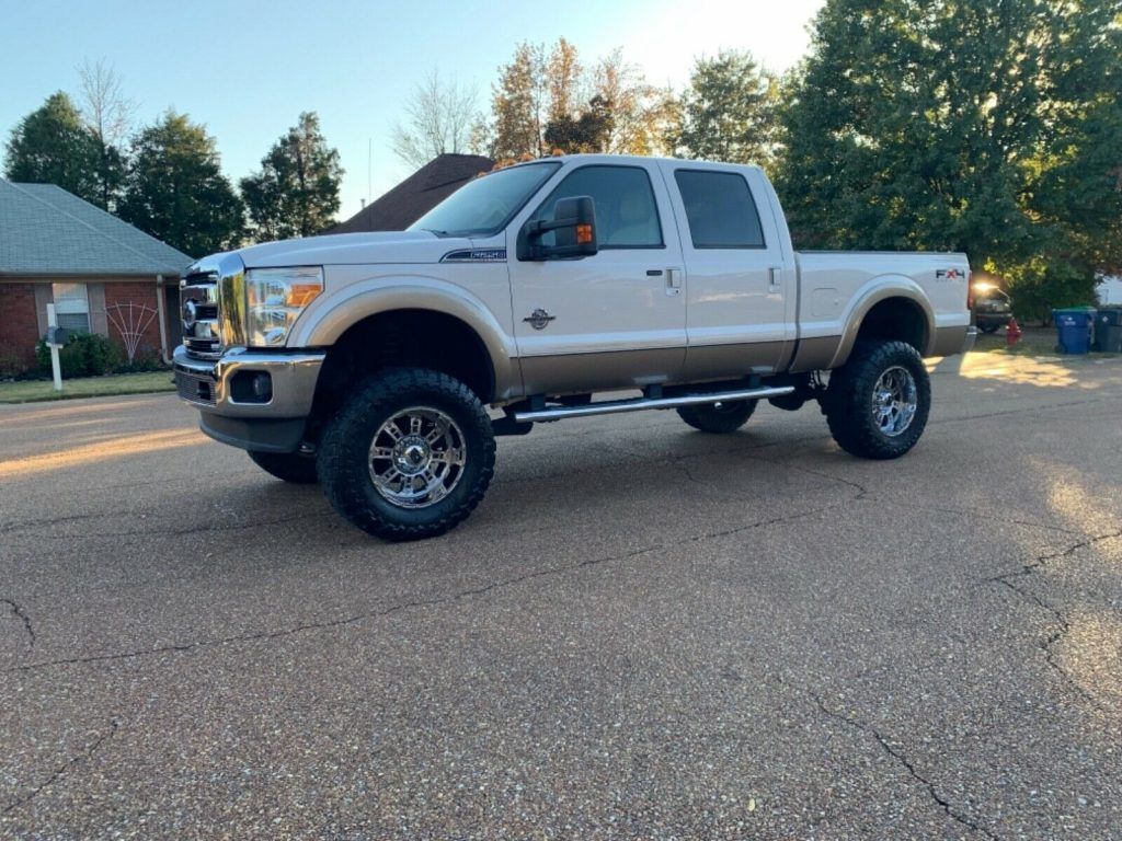 great shape 2011 Ford F 250 Lariat lifted