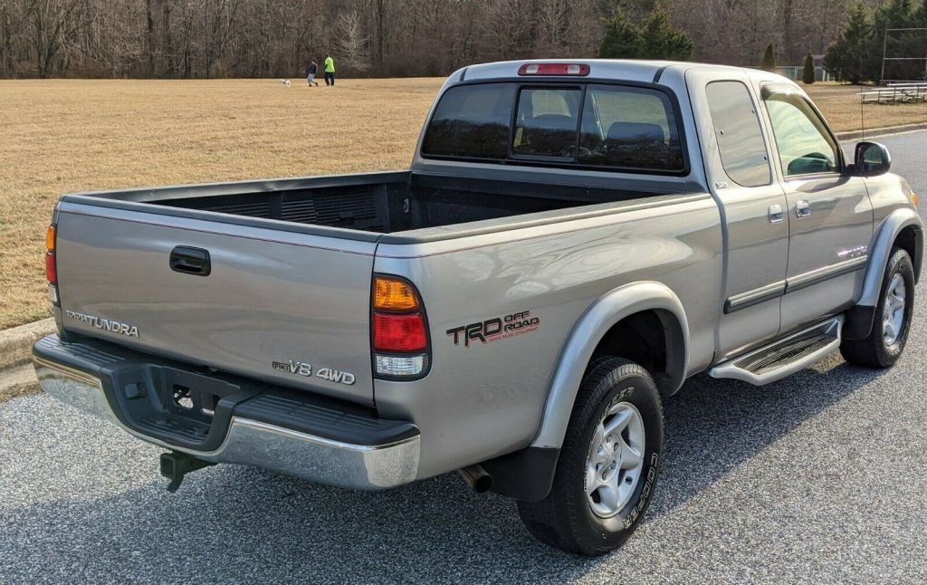 well optioned 2003 Toyota Tundra lifted