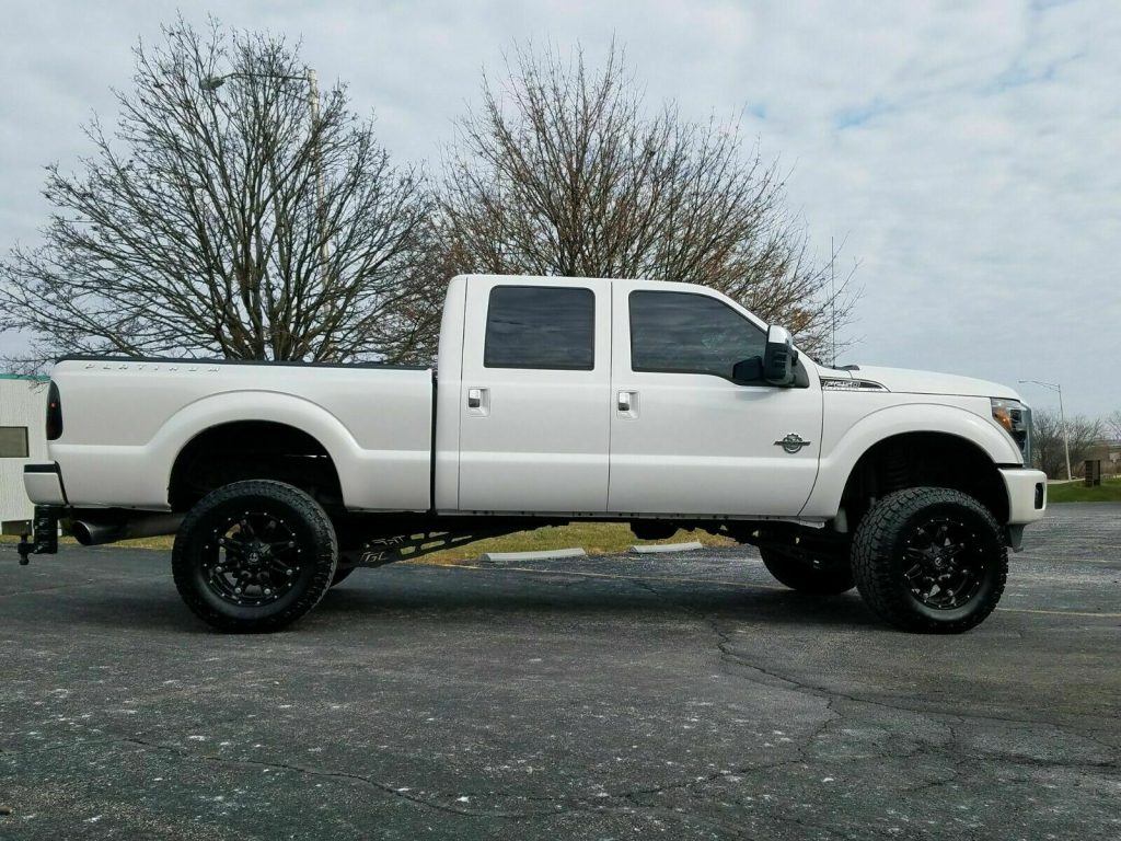 detailed 2013 Ford F 250 Platinum 4×4 lifted