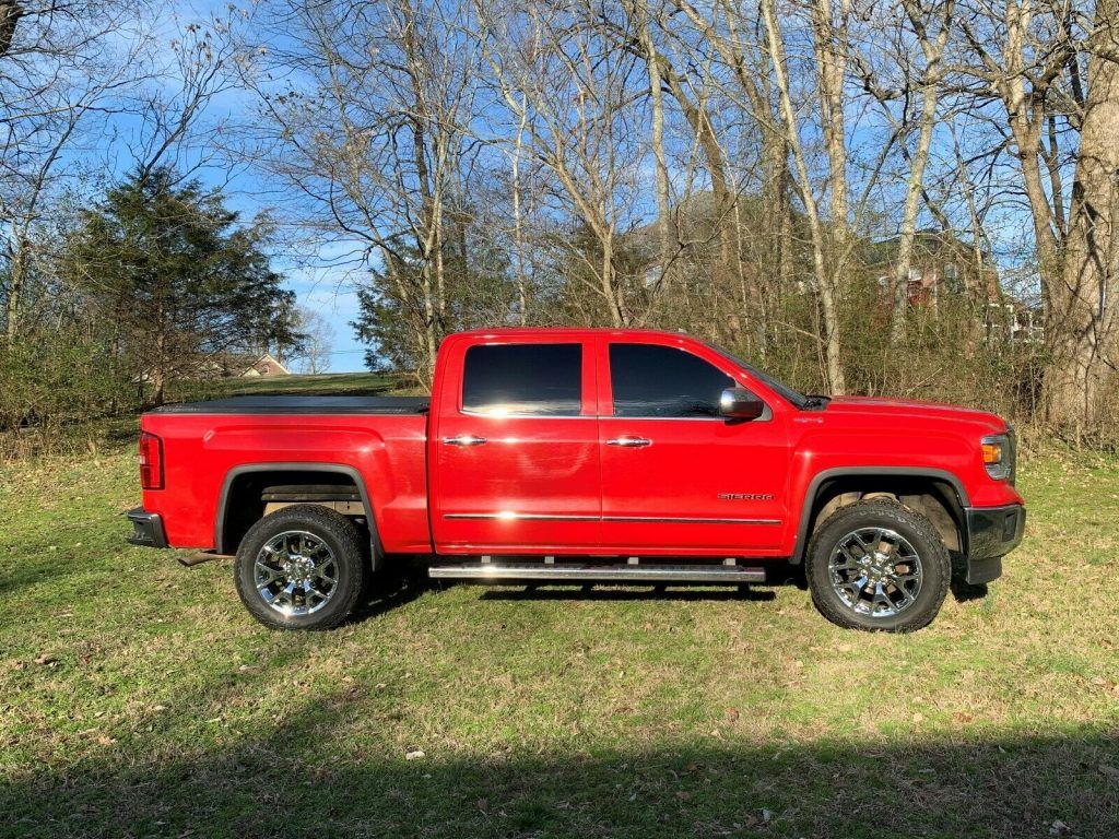 well maintained 2014 GMC Sierra 1500 SLT lifted
