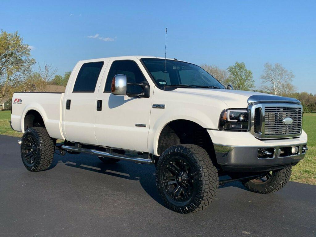 detailed 2006 Ford F 250 Lariat Diesel lifted