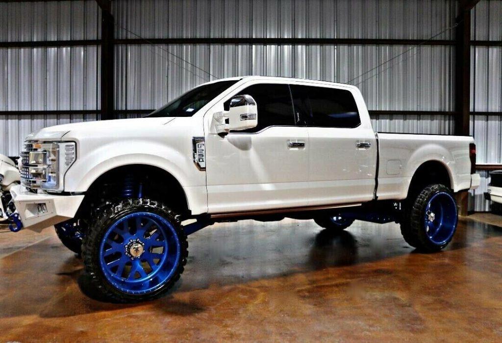 well modified 2017 Ford F 250 Super DUTY lifted