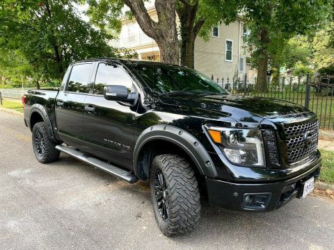 Midnight Edition 2018 Nissan Titan SV lifted for sale