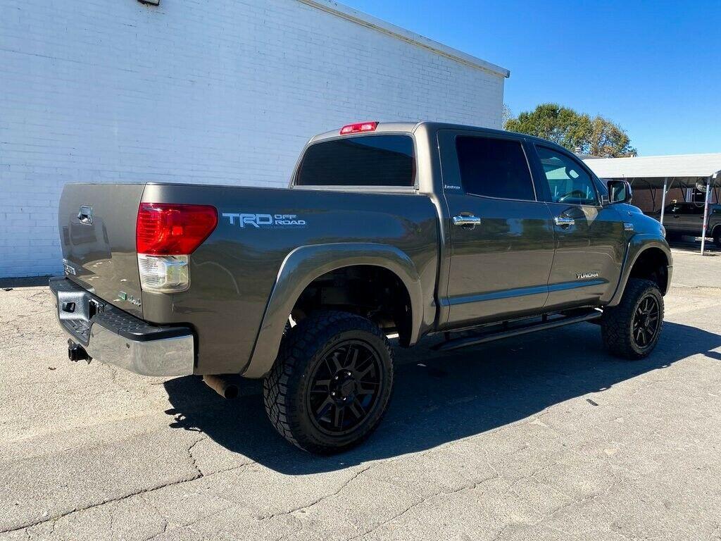 very nice 2013 Toyota Tundra Limited lifted