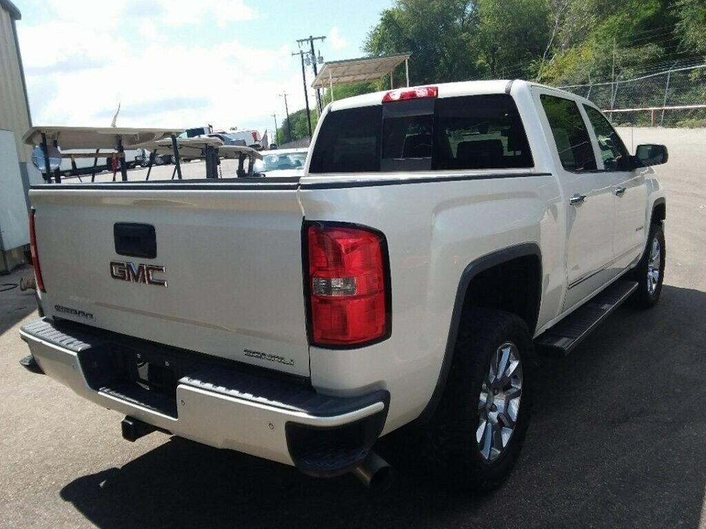 well equipped 2014 GMC Sierra 1500 Denali lifted