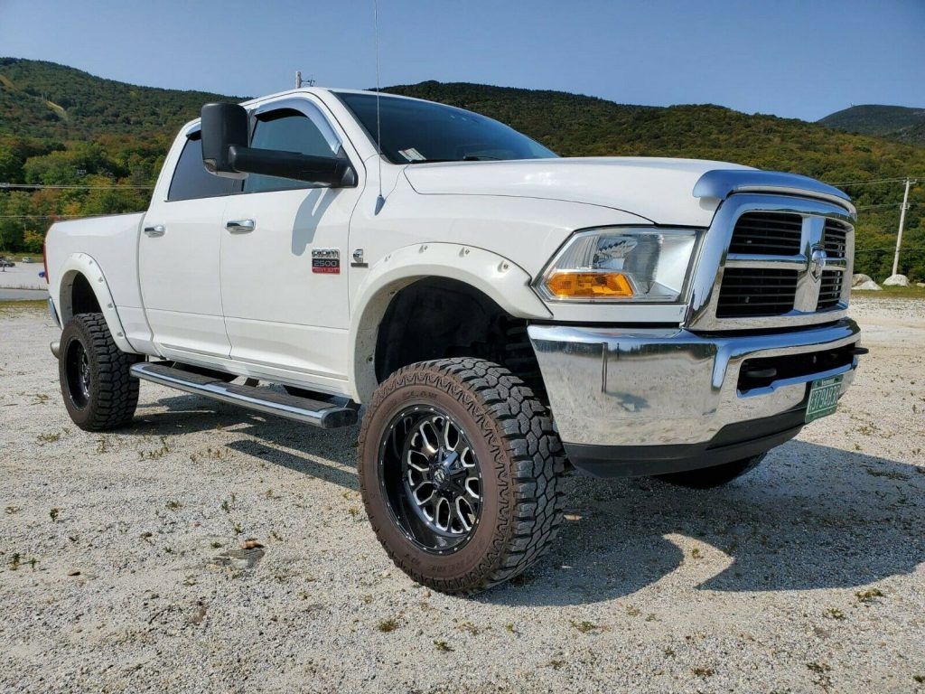 well maintained 2010 Dodge Ram 2500 lifted