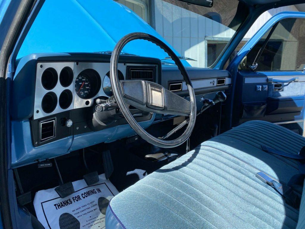 fully redone 1987 Chevrolet C/K Pickup 3500 lifted
