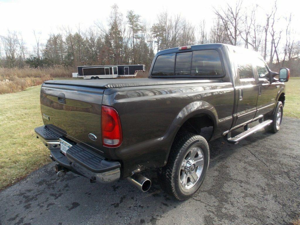low miles 2005 Ford F 350 Lariat Super Duty lifted