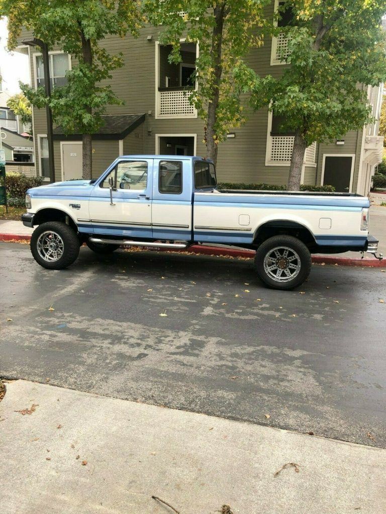 well maintained 1997 Ford F 250 lifted