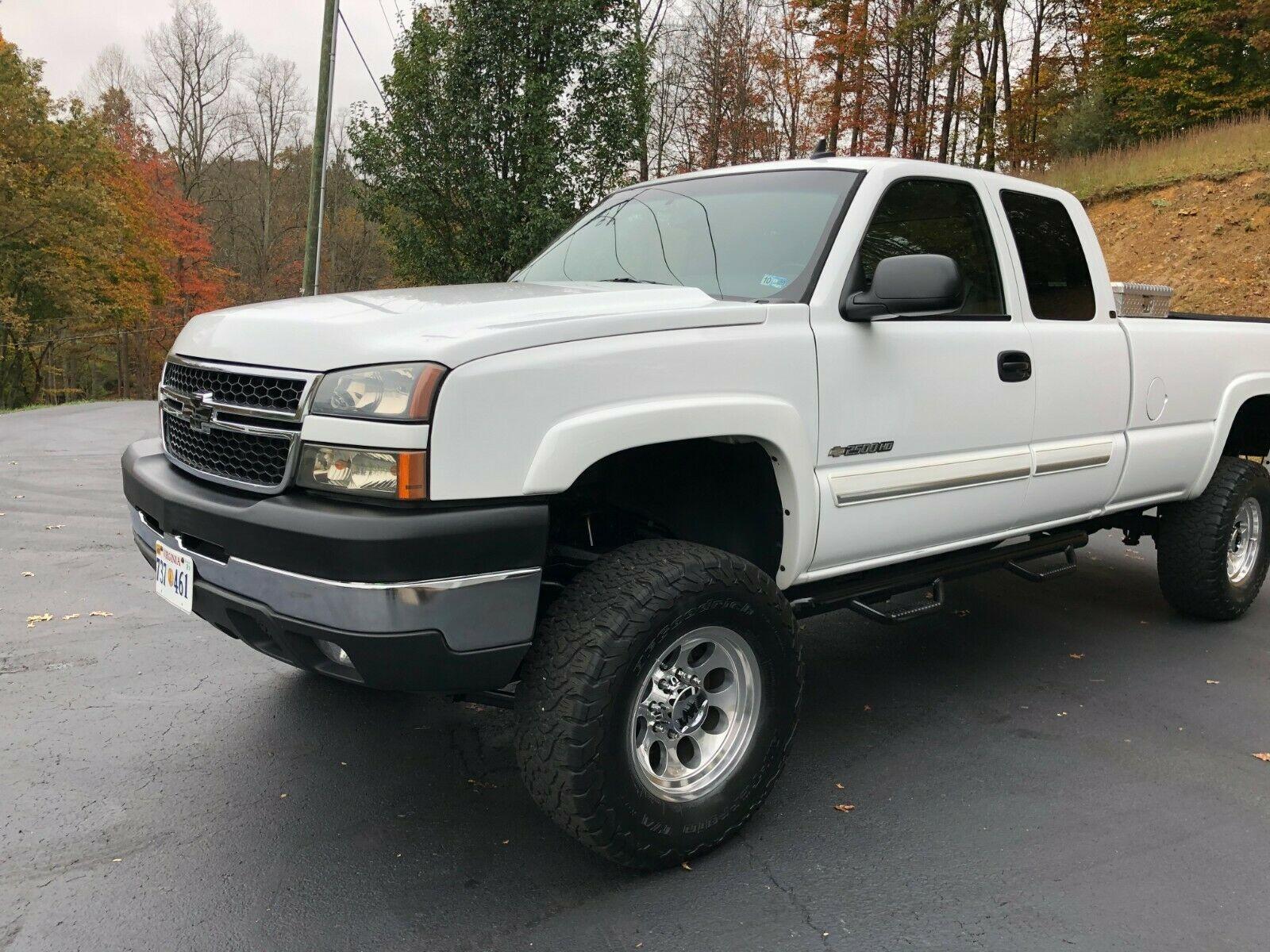 For sale: great shape 2006 Chevrolet Silverado 2500 LT lifted