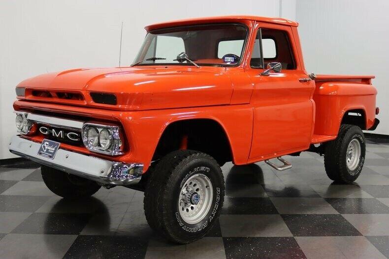 newer chassis 1965 GMC 1/2 Ton Stepside lifted