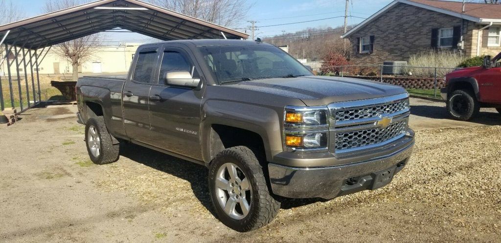 perfectly running 2014 Chevrolet Silverado 1500 lifted